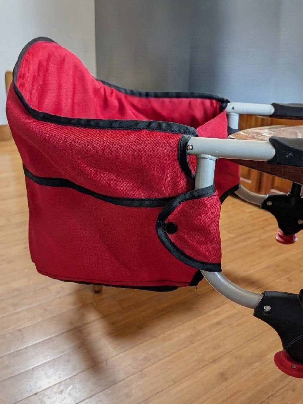 Chicco Caddy Red Portable Dining Chair